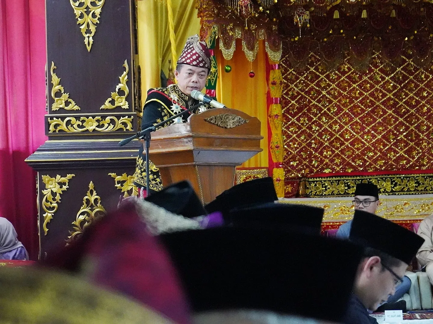 Gubernur Al Haris saat memberi sambutan dalam acara (ist)