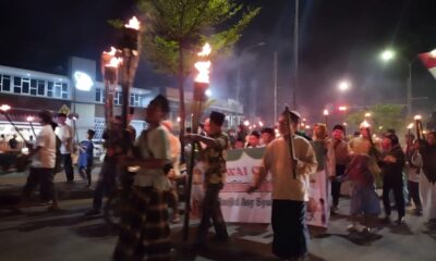 Pawai obor jemaah Masjid Asy Syuhada. (DETAIL/Jorgi)