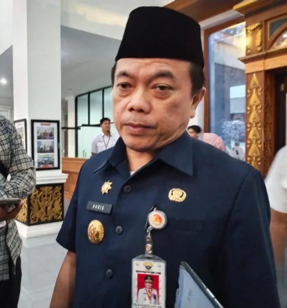 Gubernur Al Haris saat diwawancarai (DETAIL/Jorgi)