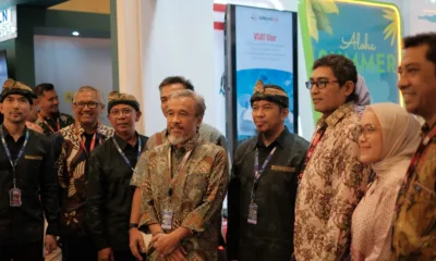 Pejabat SKK Migas mengunjungi booth Telkom di sela-sela pelaksanaan acara raker SKK Migas di Denpasar, Bali, belum lama ini. (ist)