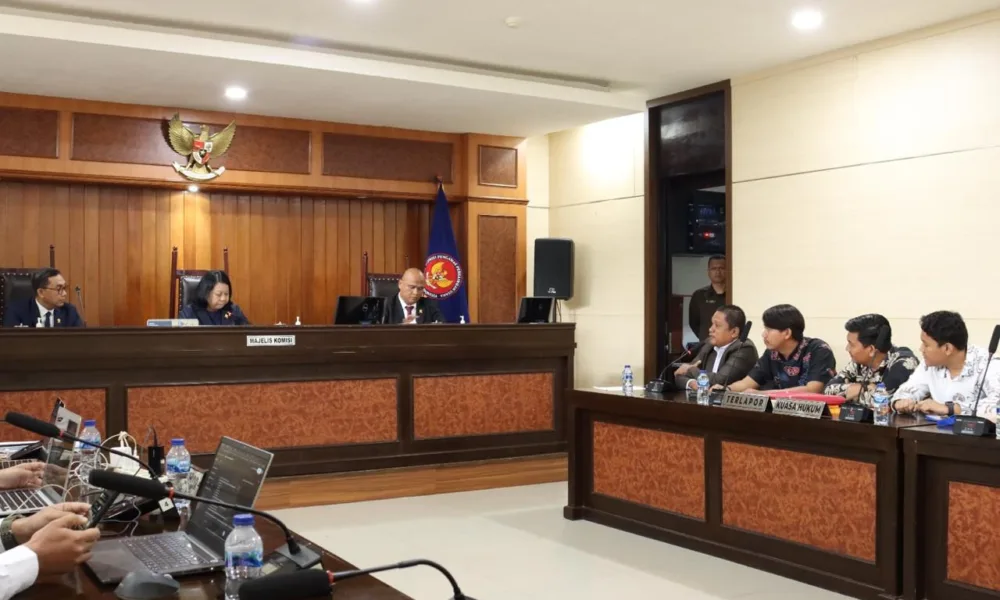 Sidang Majelis KPPU terkait kebocoran informasi rahasia perusahaan. (ist)