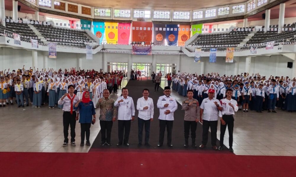 Foto bersama usai acara penutupan secara resmi (DETAIL/Jorgi)