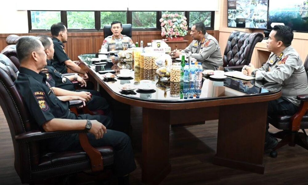 Silaturahmi Kapolda Jambi dan Senkom (ist)