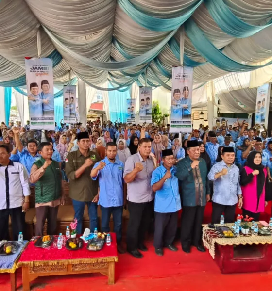 Al Haris bersama Abdullah Sani kompak menghadiri pelantikan tim pemenangan Haris-Sani. (DETAIL/ist)