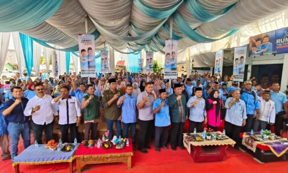 Al Haris bersama Abdullah Sani kompak menghadiri pelantikan tim pemenangan Haris-Sani. (DETAIL/ist)