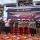 Foto bersama salam presisi Ketua DPRD Provinsi Jambi, Kapolda Jambi, Danrem 042 Gapu beserta jajaran (DETAIL/Jorgi)