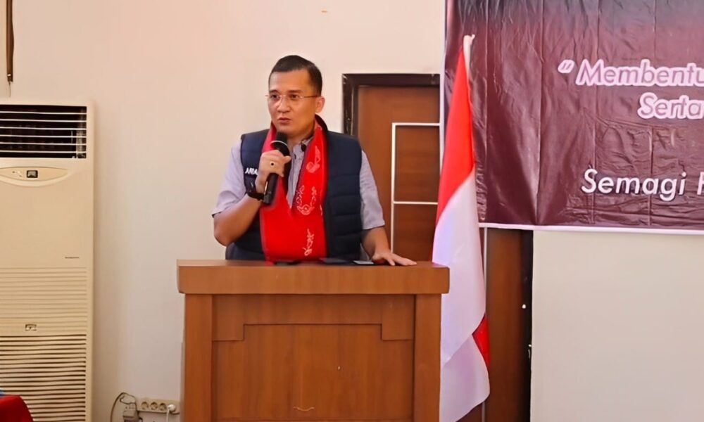 Kadis Kominfo Provinsi Jambi saat menyampaikan kata sambutan (ist)