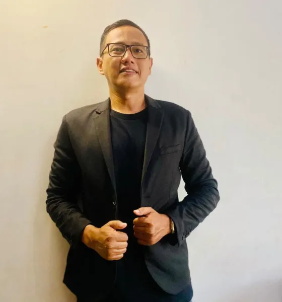 Pengamat ekonomi, Gunawan Benjamin meminta para investor saham untuk mencermati langkah penting yang dilakukan Warren Buffett si raja pialang saham skala global. (ist)