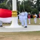 Pengibaran sang merah putih di halaman kantor gubernur Jambi (ist)