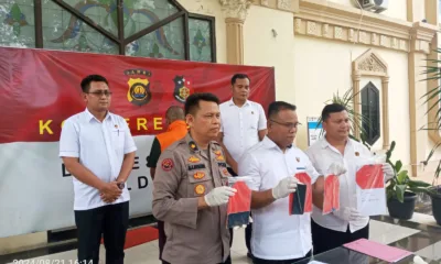 Wadir Krimsus Polda Jambi AKBP Taufik Nurmandia saat memimpin ungkap kasus. (DETAIL/Juan)