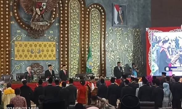 Pembacaan sumpah janji dipimpin oleh Ketua Pengadilan Negeri Jambi. (DETAIL/Juan)