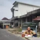 Kolase Kabid BM Dinas PUPR Kota Jambi, Agus dan rumah mewahnya. (DETAIL/Juan)