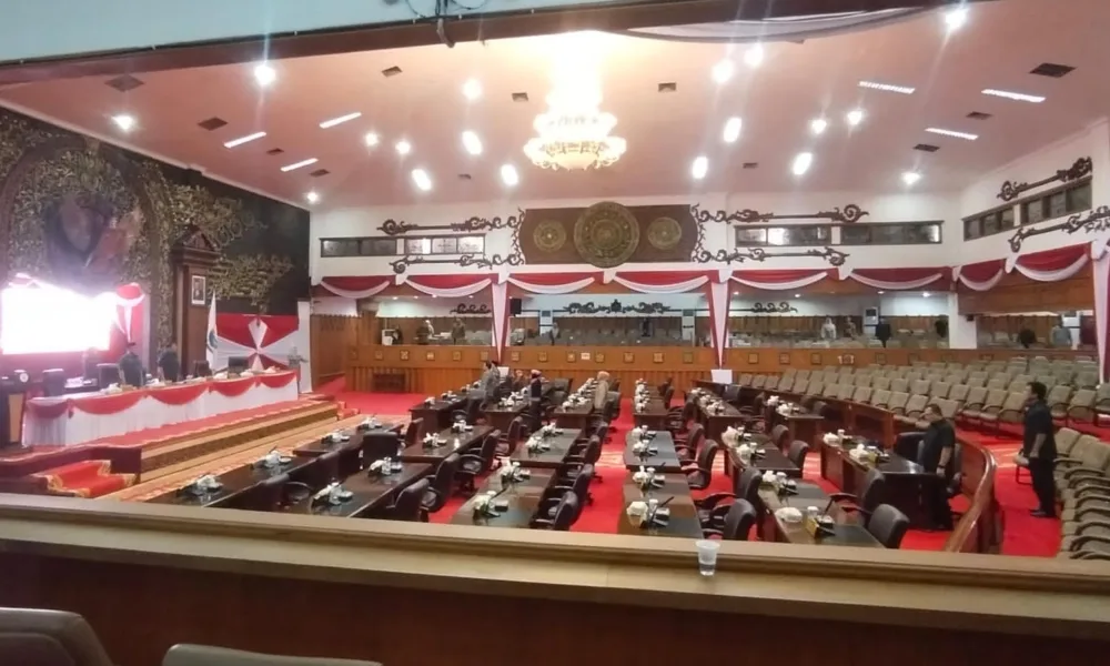 Saat rapat paripurna di gedung DPRD Provinsi Jambi (DETAIL/Jorgi)
