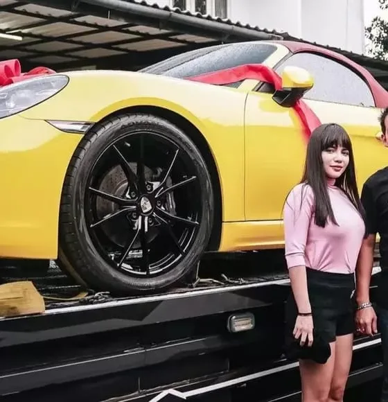 Afandi Susilo alias Ko Apek (kanan). (ist)