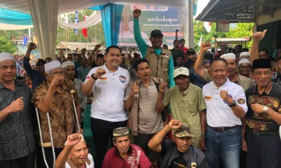 Pasangan SUKA di antara ribuan timsesnya. (DETAIL/ist)