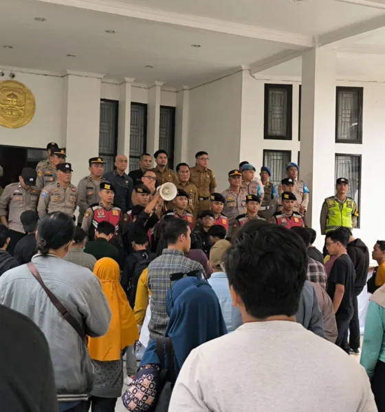 Massa aksi Anggota Koperasi Produsen Fajar Pagi Desa Betung. (ist)