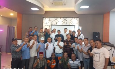 Maulana bersama sejumlah pihak LSM, Asosiasi, dan Media. (DETAIL/Juan)