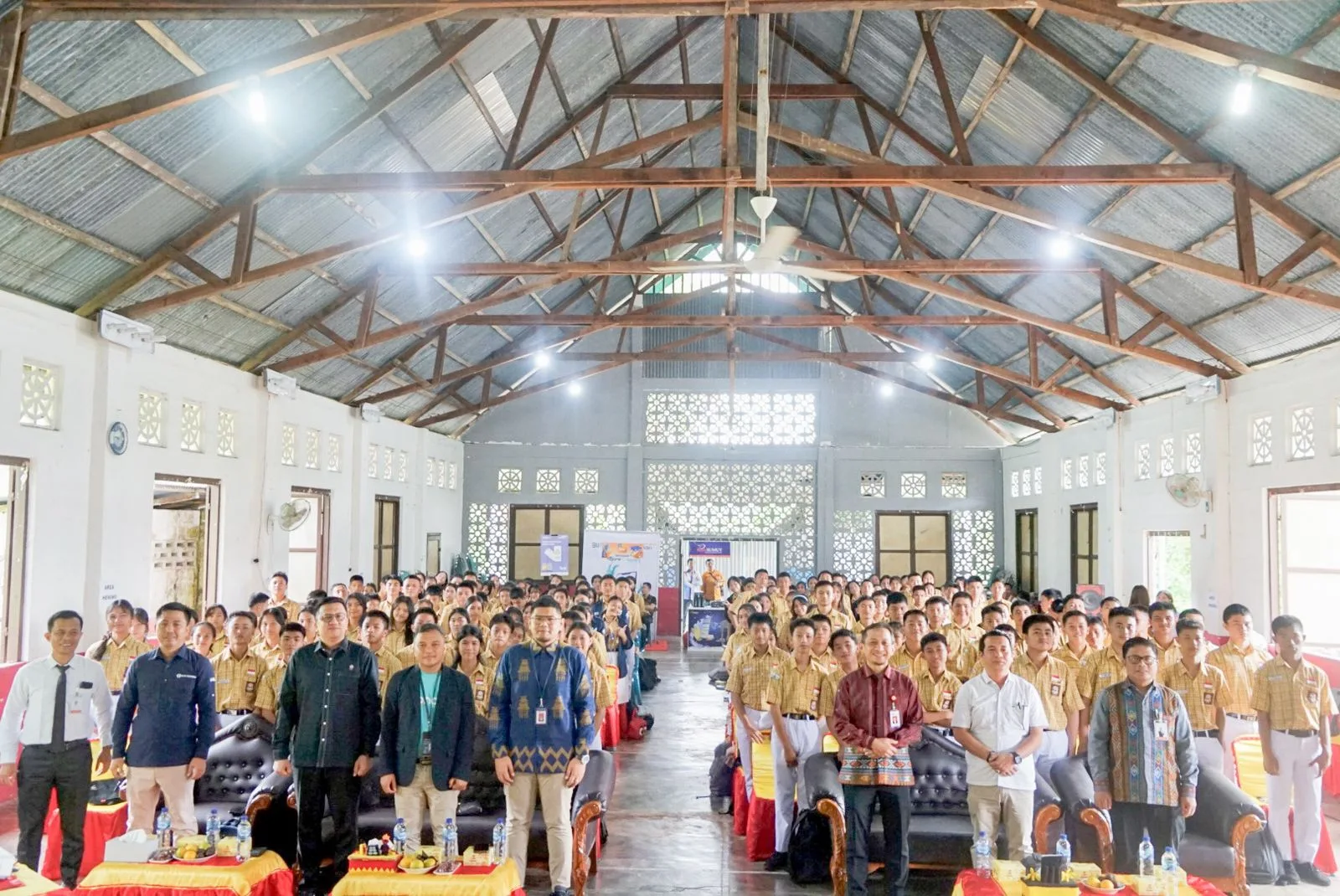 OJK dan Forum IJK Provinsi Sumut menggelar BIK 2024 di Kabupaten Nias induk dan Kabupaten Nias Selatan (Nisel) belum lama ini. (ist)