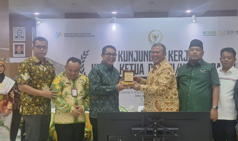 Dalam diskusi di kantor BPS Sumut, Jumat sore, 15 November 2024, terungkap rencana soal revisi UU BPS. (ist)