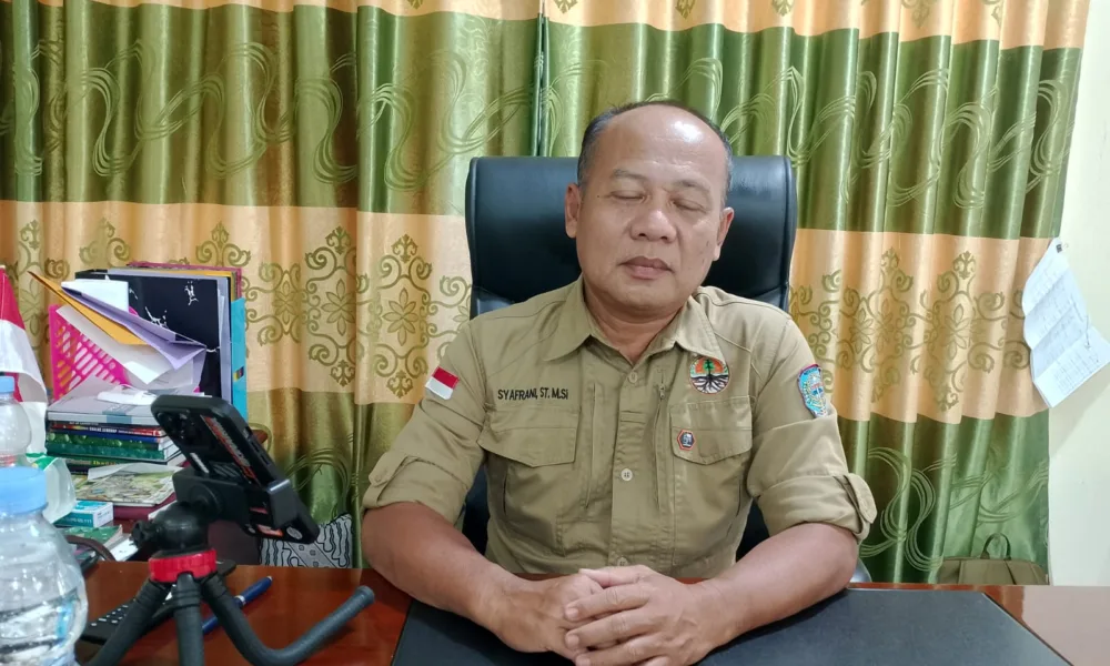 Kepala Dinas DLH kabupaten Merangin, Syarani memastikan akan turun mengecek ke lokasi. (DETAIL/Daryanto)