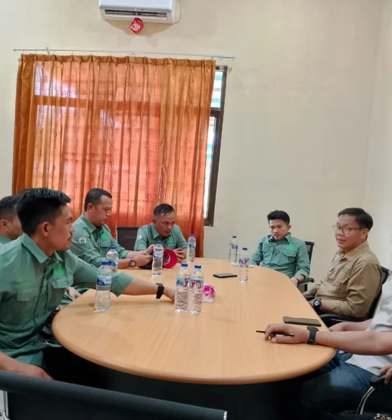 Komisi III DPRD Merangin saat menerima penjelasan dari manajemen PT SGN. (DETAIL/Daryanto)