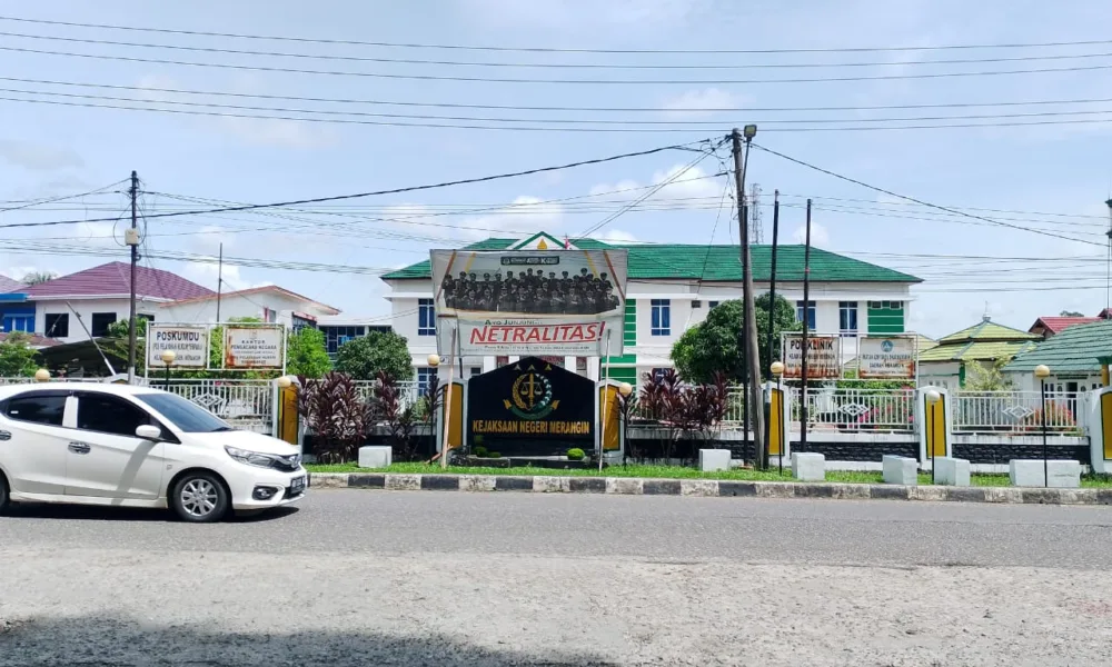 Kejari Merangin tengah menyelidiki kasus dugaan korupsi kelebihan tunjangan perumahan anggota DPRD Merangin. (DETAIL/Daryanto)