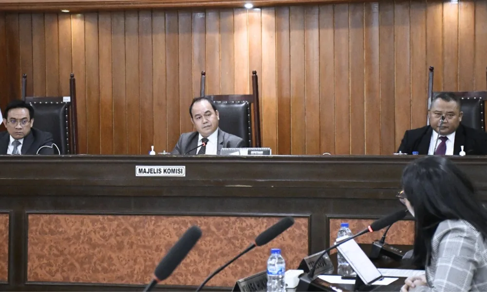 Proses Akuisisi perusahaan karet 'disemprit' oleh KPPU melalui sebuah proses persidangan. (ist)