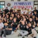 Ketua Bidang Organisasi Provinsi Jawa Barat (Jabar) Ahmad Sukri, Ketua PWI Bekasi Raya Ade Muksin, para pengurus dan 51 anggota baru saat acara Pembinaan dan Pembekalan Peserta Orientasi Kewartawanan dan Keorganisasian OKK Angkatan 25 sekaligus pengukuhan Anggota Muda PWI Bekasi Raya. (ist)