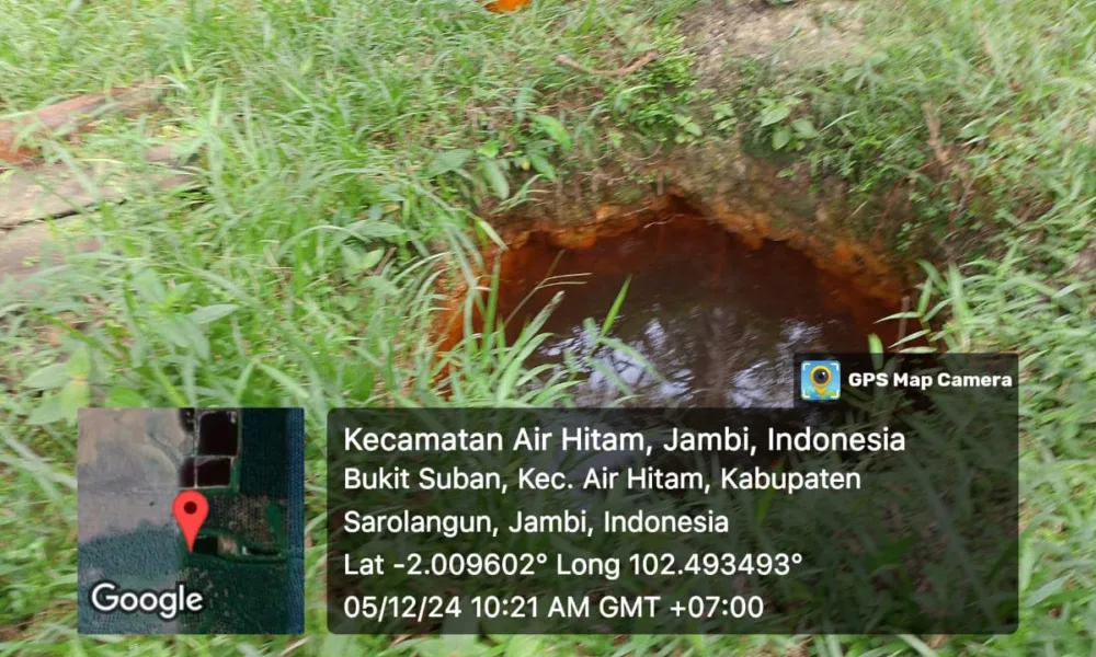 Hasil laboratorium, sumur milik Sawal tidak layak dikonsumsi karena PH airnya 3, berasa lebih asam dari air jeruk. (DETAIL/Daryanto)