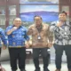 Pihak KPPU Kanwil I Sumbagut berfoto bersama dengan pihak BPS Sumut. (ist)
