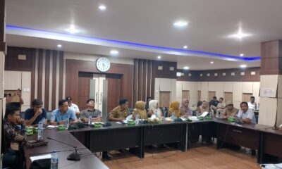 Suasana rapat Komisi III DPRD Merangin bersama perwakilan masyarakat Desa Bungo Antoi. (DETAIL/Daryanto)