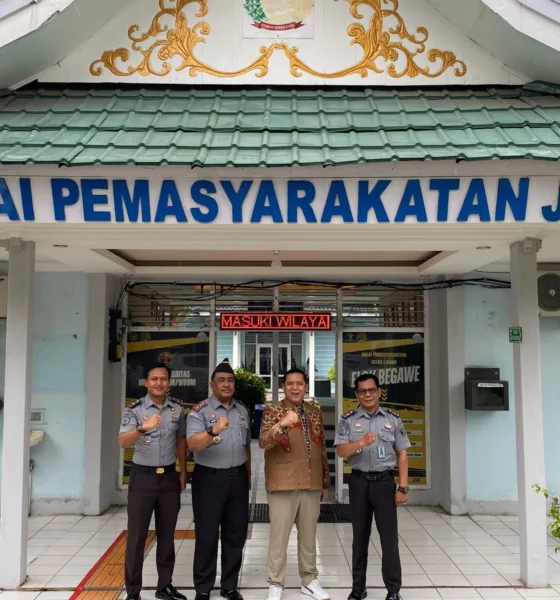 Ketua Komisi II DPRD Kota Jambi bersama Bapas Jambi. (ist)