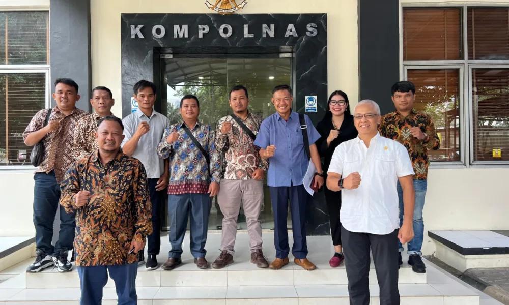 James Barus bersama IHCS Jambi dan Jakarta di Kompolnas RI. (ist)