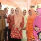 Sekda Provinsi Jambi Sudirman saat pembukaan bazar Ramadhan Dharma Wanita Persatuan Provinsi Jambi