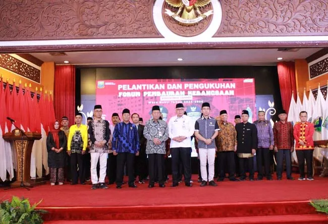 Kukuhkan FPK, Abdullah Sani: FPK Provinsi Jambi Lonceng Komitmen Menjaga NKRI dan Pancasila. Foto dok Kominfo Prov Jambi