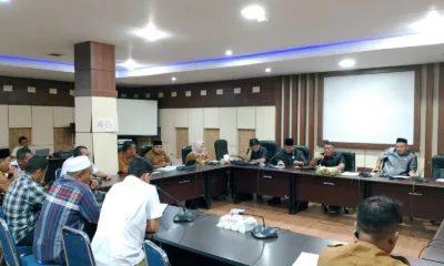 Memanas bearing lintas komisi, diwarnai walk out Manajer PT KPAL. (DETAIL/Daryanto)