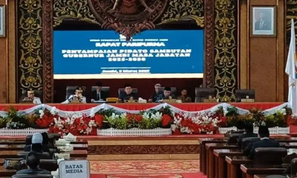 PIDATO GUBERNUR - Pidato Perdana Gubernur Jambi Setelah Dilantik dalam Rapat Paripurna yang digelar oleh DPRD Provinsi Jambi, Senin (3/3/2025).
